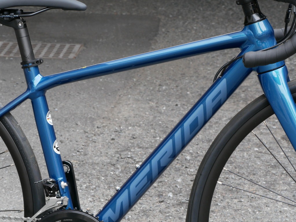 サイクルショップカンザキ千里店 / 【旧モデルセール】SCULTURA 400