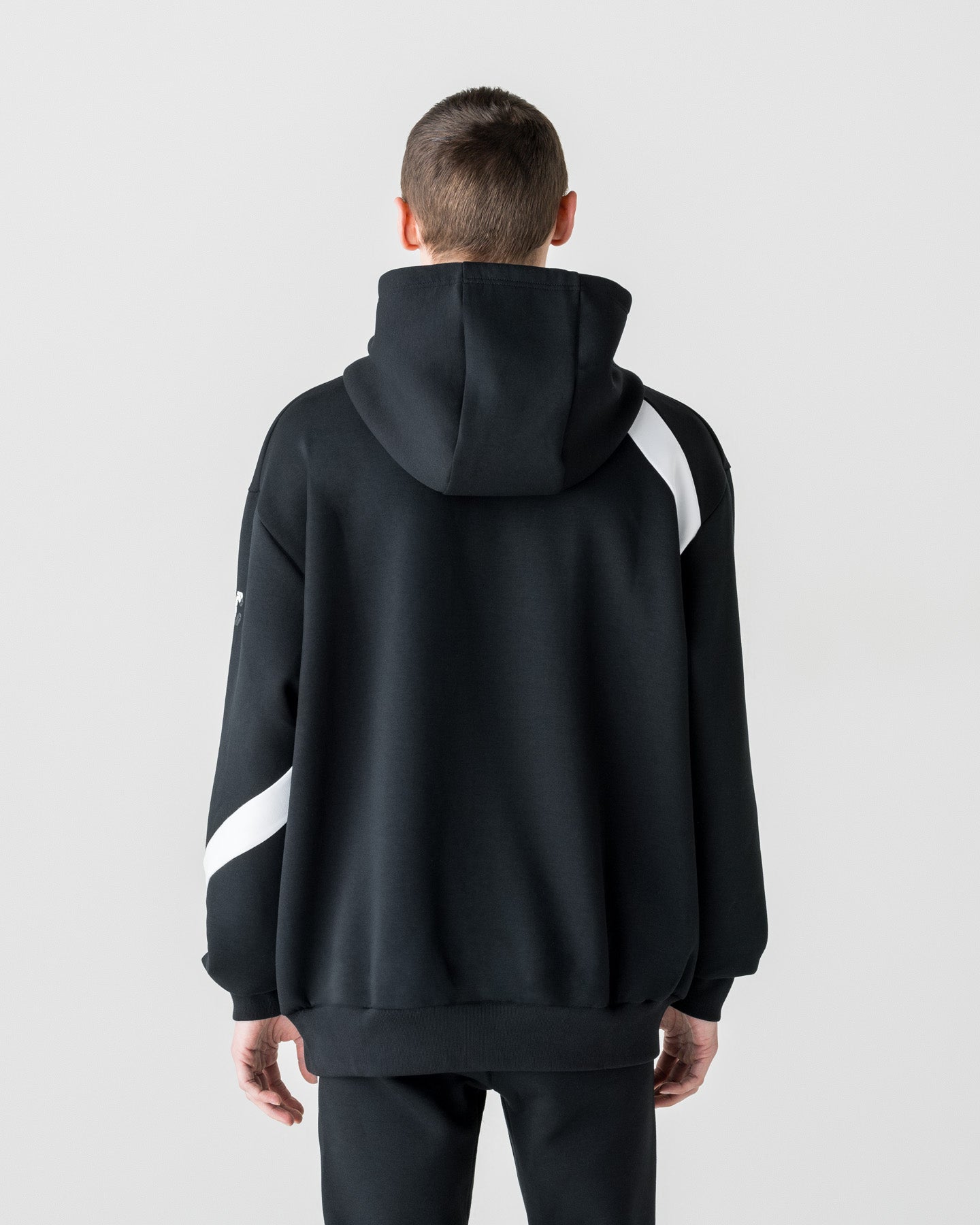 CRONOS LIGHTWEIGHT HYBRID HOODIE【BLACK】