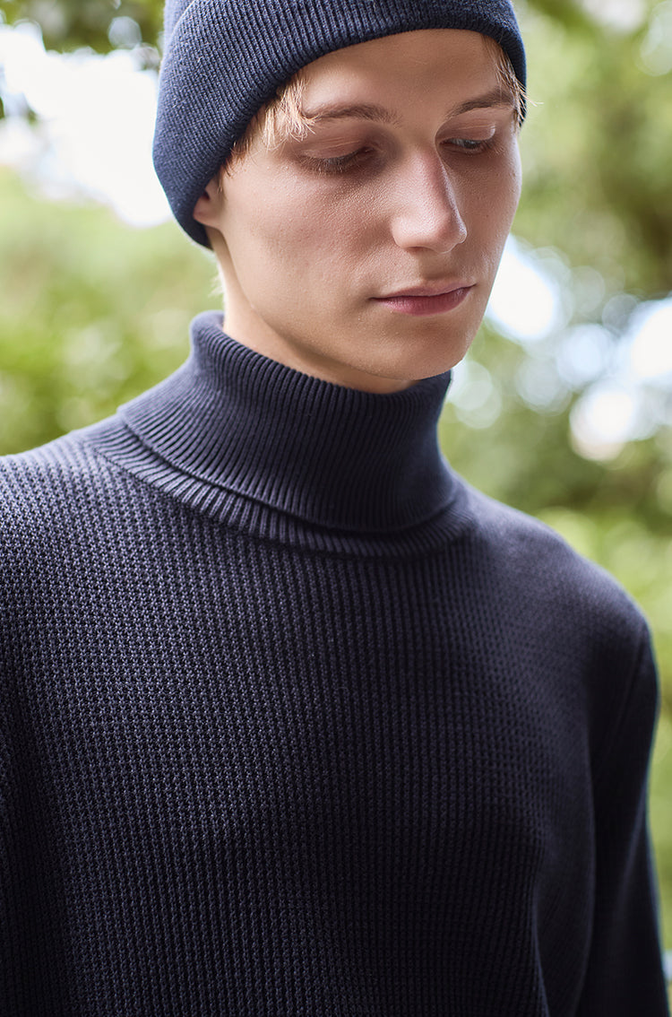 Middle Gauge Turtleneck Knit – ＋CLOTHET ONLINE