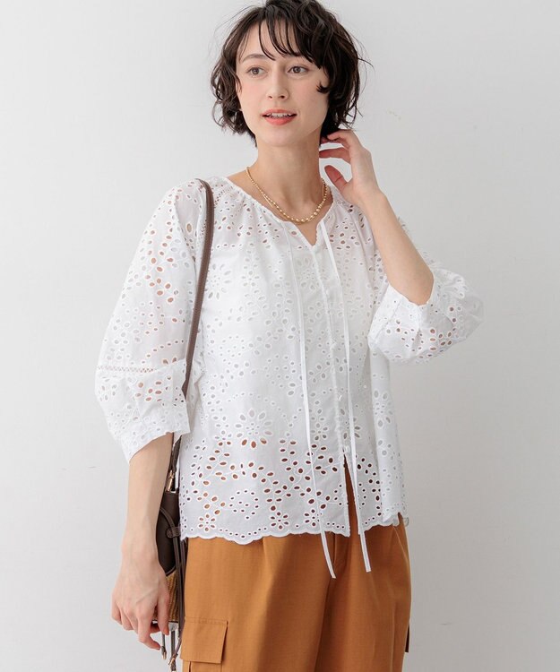 先行予約/見上愛さん着用】カットワークエンブロイダリー 2WAYブラウス