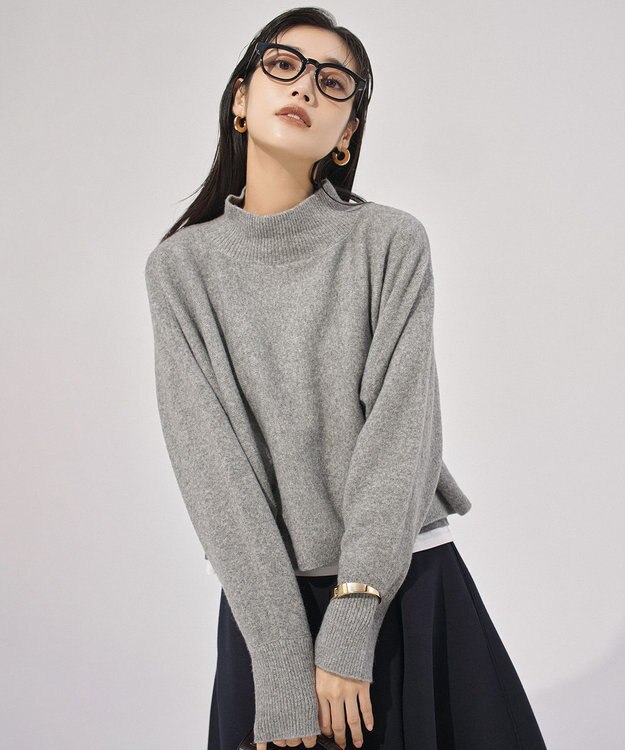 ふわふわニット クロップドハイネック / UNFILO | ファッション通販