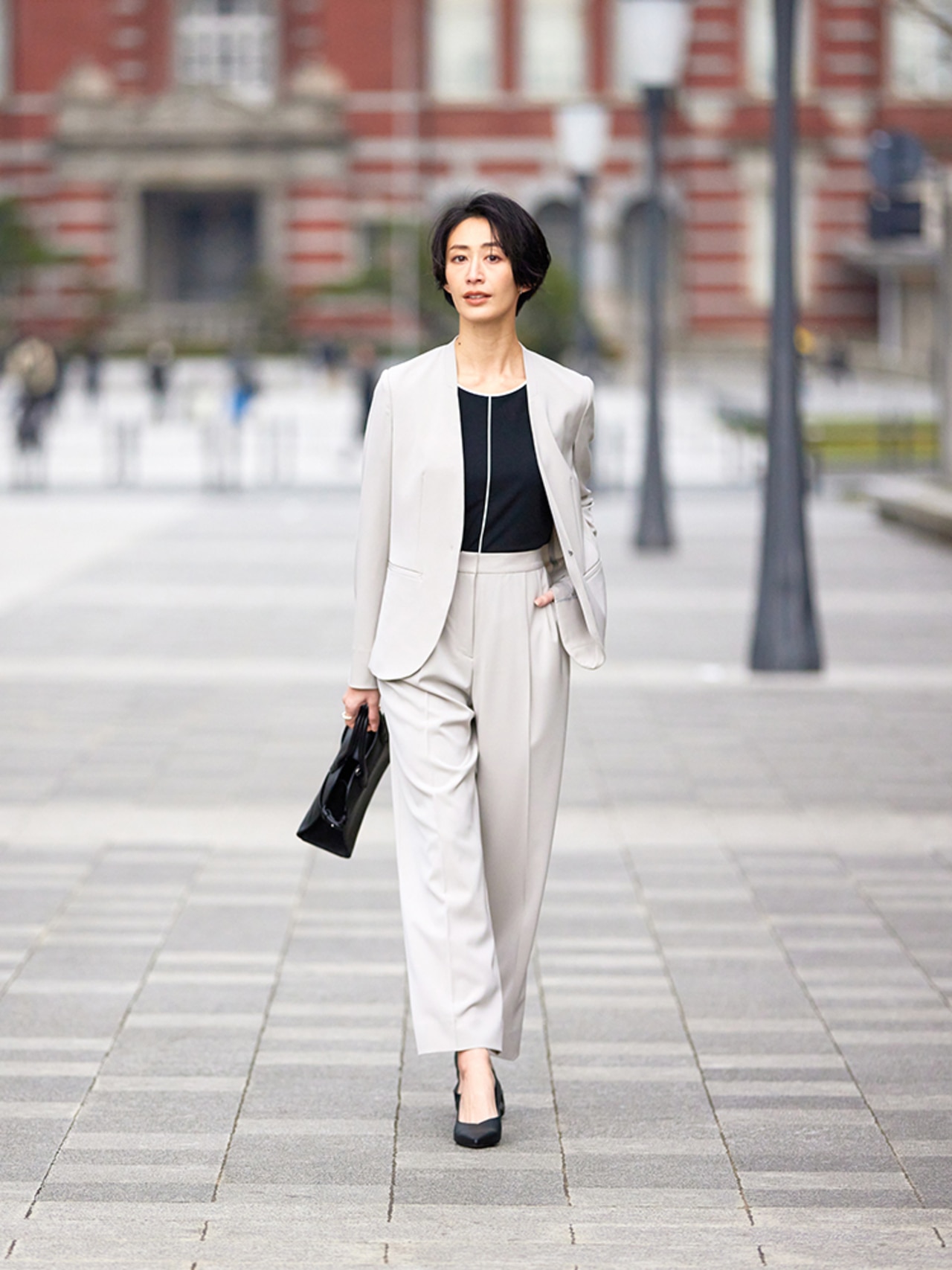 ICBの名品スーツ“Fied”で魅せる春の通勤スタイル | ONWARD CROSSET