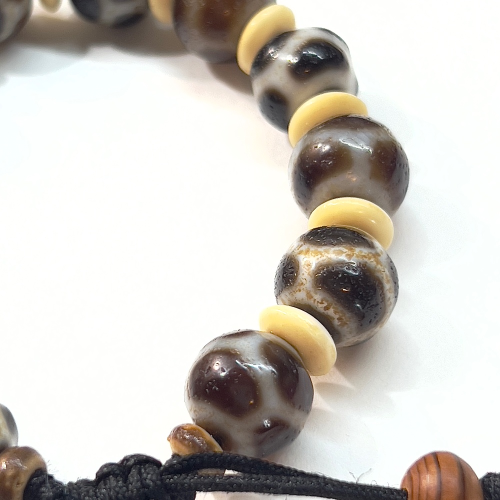 Dzi Bead 天珠 | KOJI ARAKI Art Works