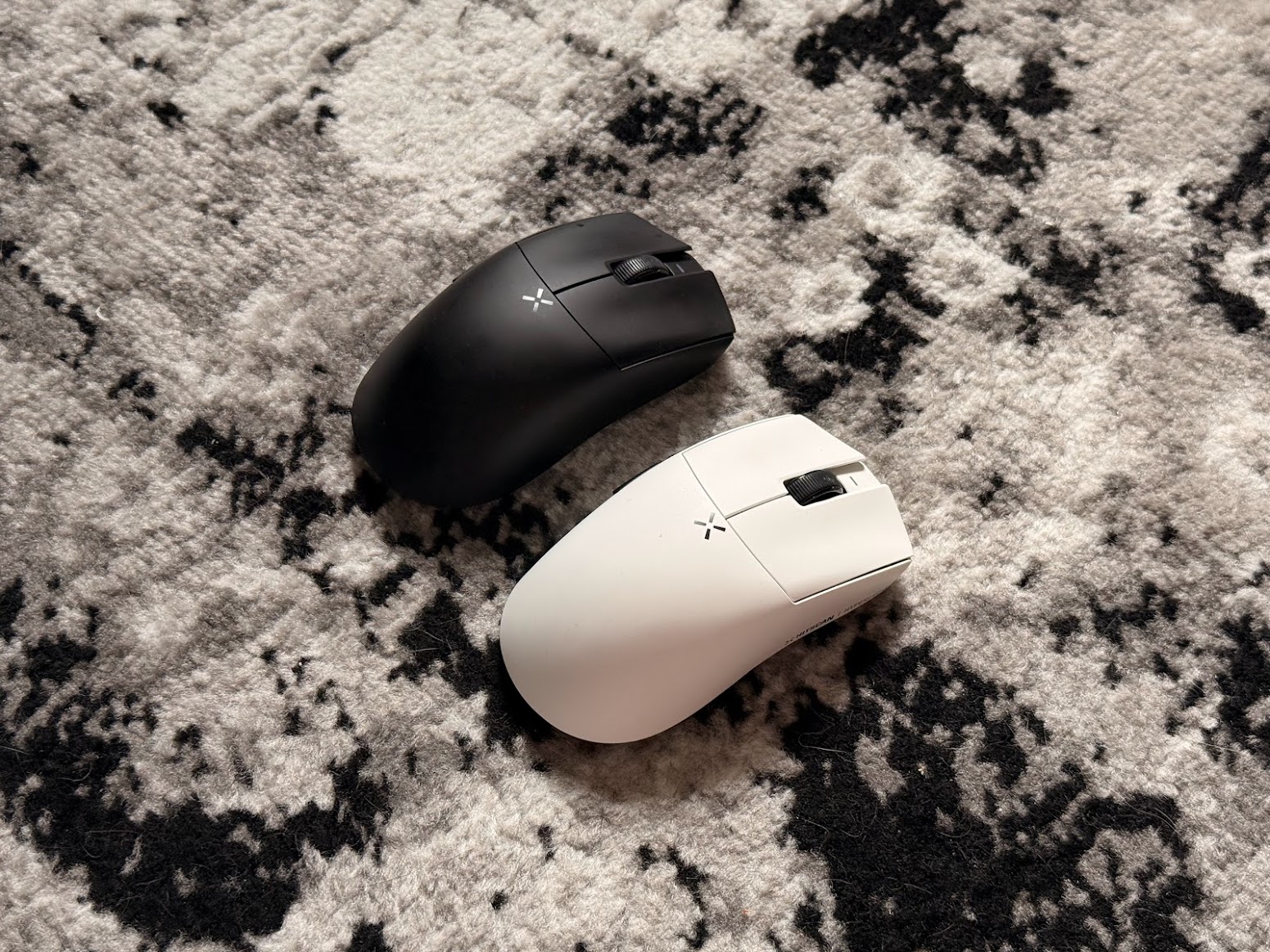 Hitscan Hyperlight Review: A Little Mouse With Big Ambitions