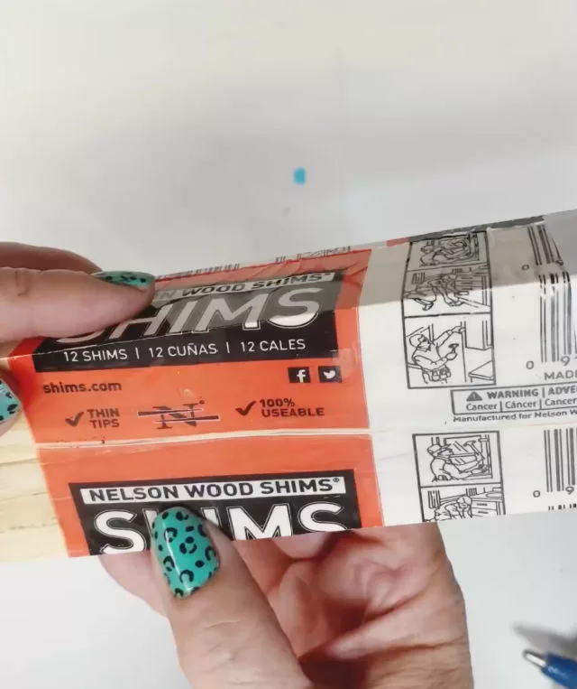 How to make a nicho from wood shims - Crafty Chica