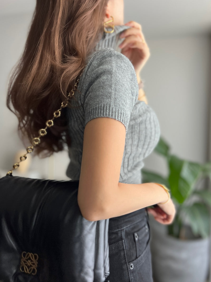 グレーハイネックリブニット DPB56028 – CRAMMY