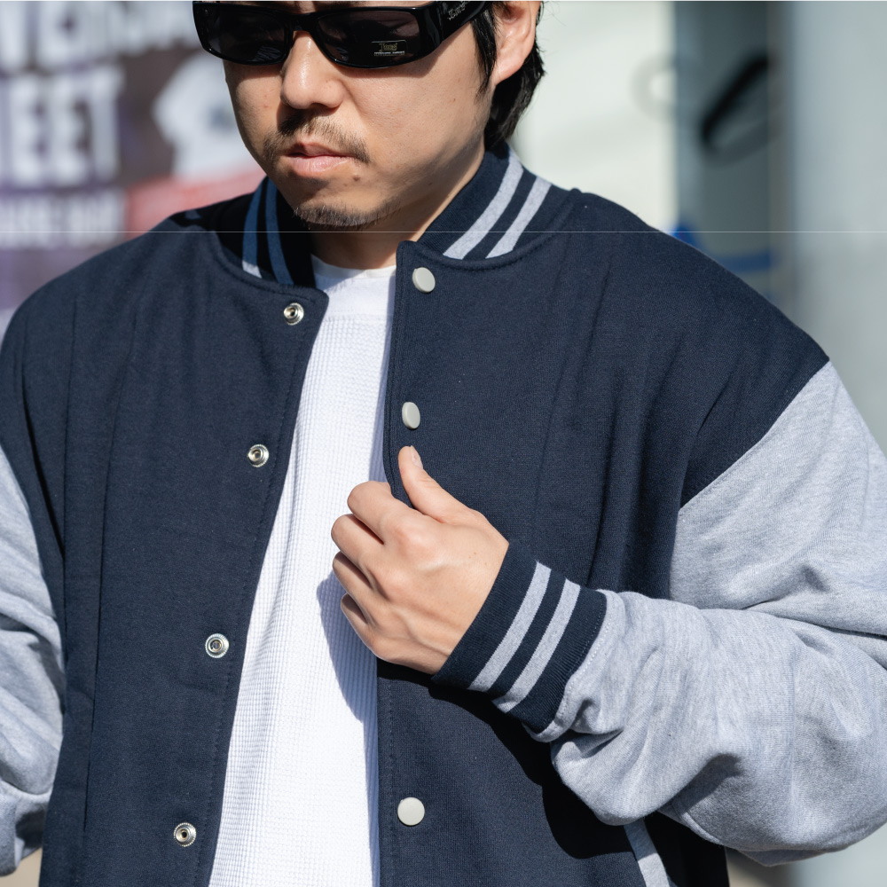 使い勝手の良い無地ベースボールジャケット スウェット生地 大きい