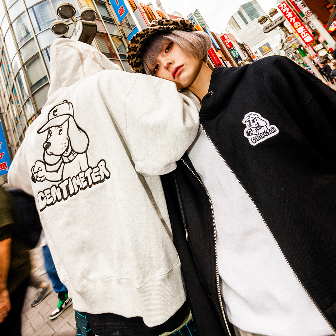 株式会社ク・ラッチ / GALFY×CENTIMETER コラボ ZIPパーカー 144067