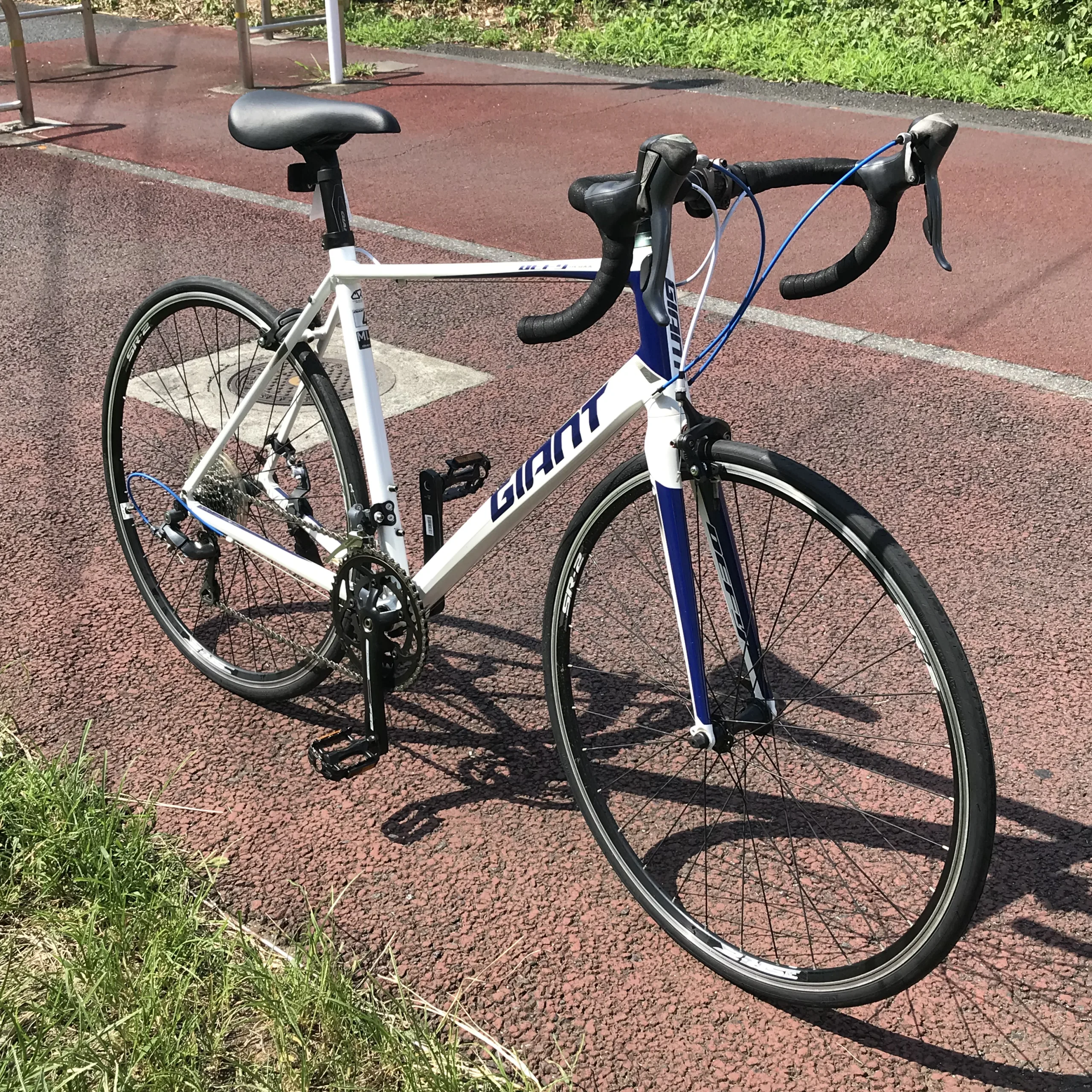 価格を抑えてロードバイクを始めたい方！リユースロードバイク GIANT