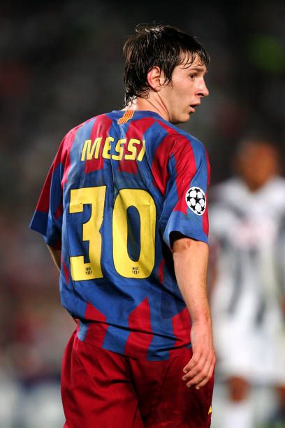 FC Barcelona 2005/06 Home Jersey (Messi #30, Size L) – Nike
