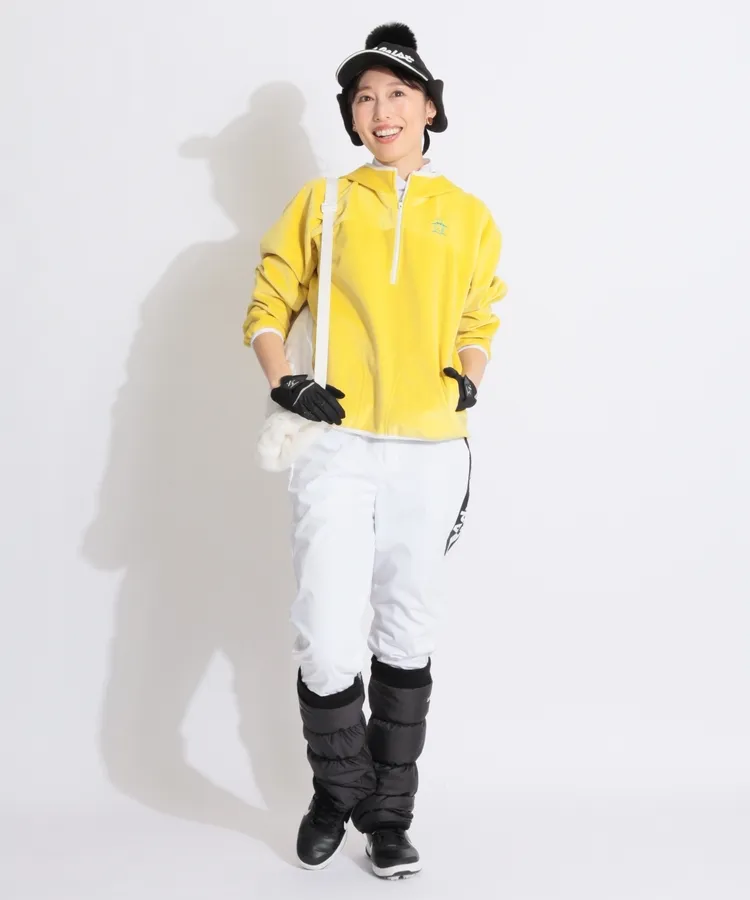 マンシングウェアの長袖フード付パーカーを使ったスタイリング