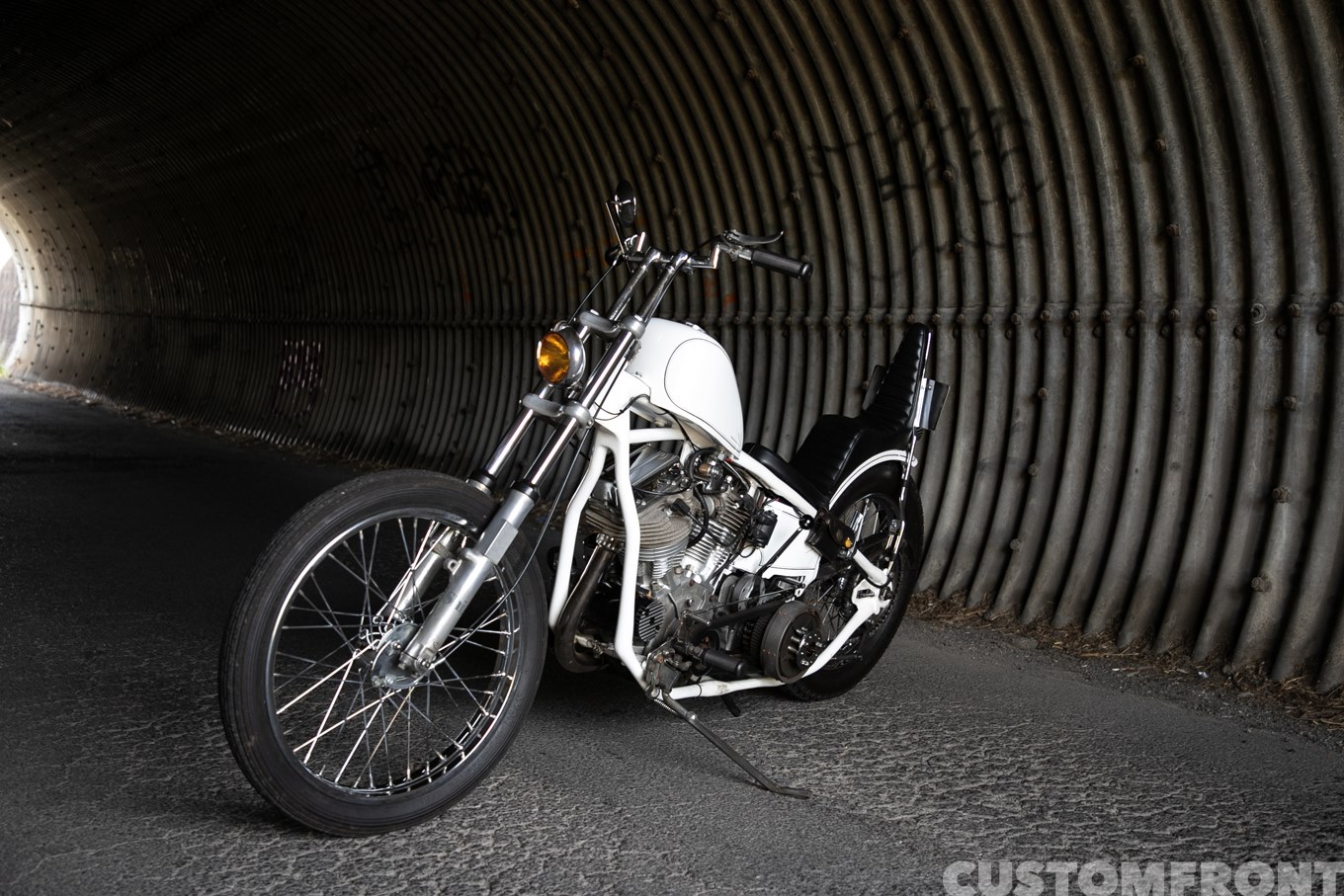 SHIX MOTORCYCLESのハーレー パンヘッドチョッパーのオールドスクール