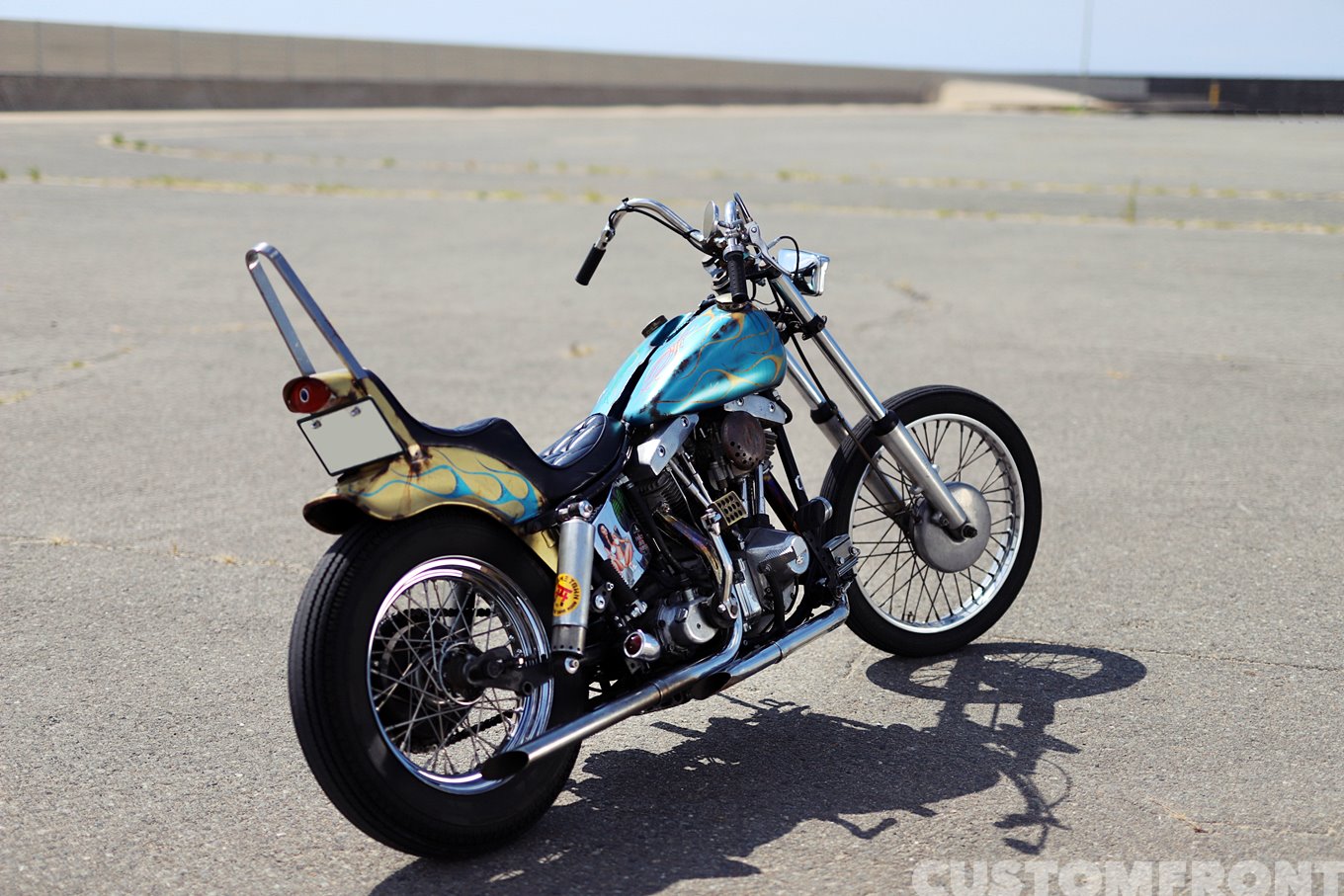 ヴィダモーターサイクルのショベルヘッドのオールドスタイルチョッパー