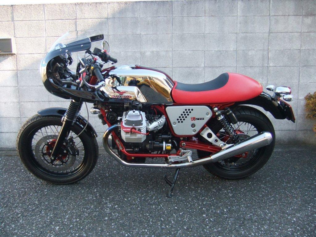 モトグッチV7レーサーシート張替え MOTO GUZZI V7