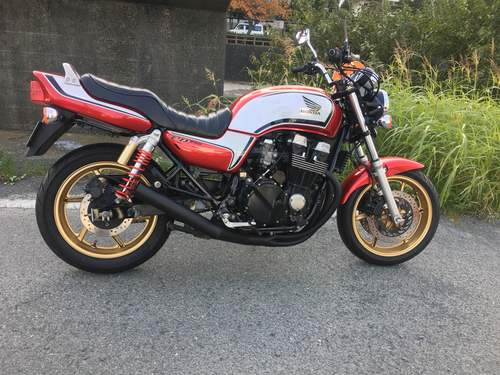 2008年式 CB750 (RC42) シート張替え - CUSTOM SEAT．JP