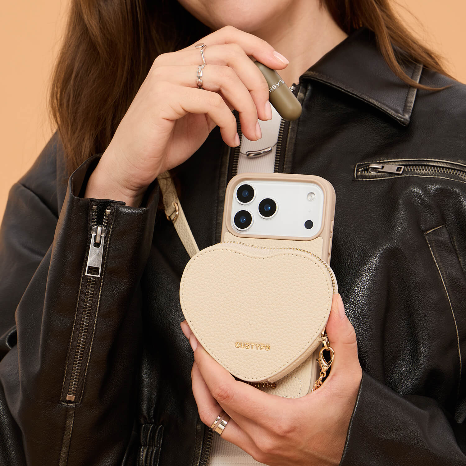 ハートデザインキット - 取り外し可能なワイヤレス充電クロスボディ