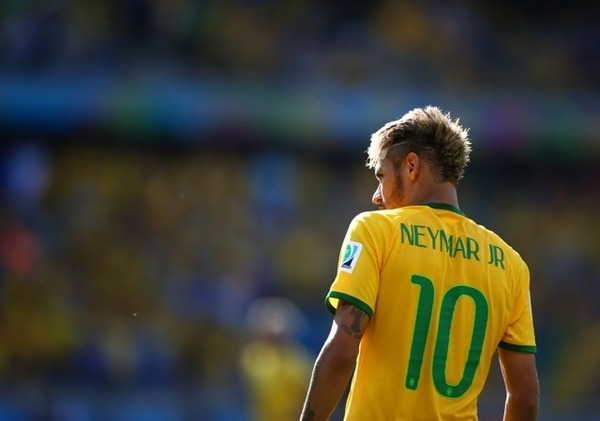 FIFAワールドカップ2014ブラジル】ブラジルの名物巨漢サポーターが