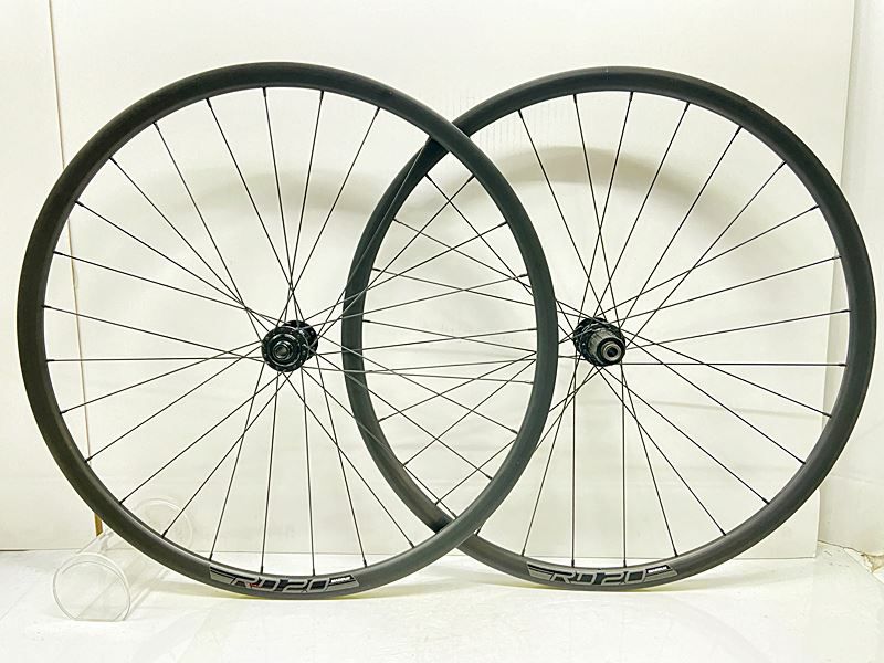 マダックス MADDUX RD2.0 ホイールセット シマノフリー 11速 DISC