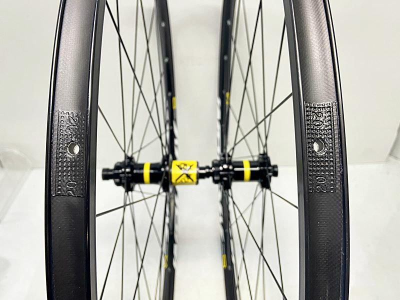 未走行品 マビック MAVIC アクシウム AKSIUM DISC ホイールセット