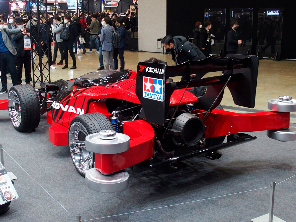 東京オートサロン 2023「実車ミニ四駆 ADVAN エアロアバンテ