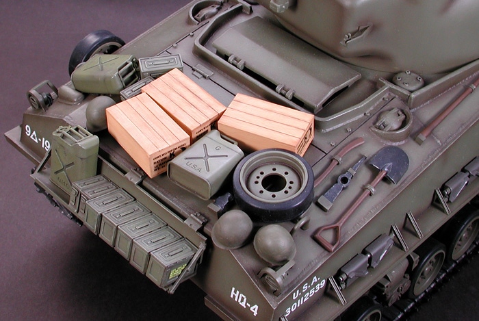 タミヤ 1/16 RCタンクシリーズ M4シャーマン （105mm榴弾砲） フル