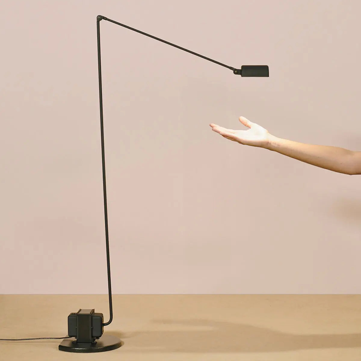 Lumina Daphine LED Floor Nickel ルミナ ダフィーネ LED フロア