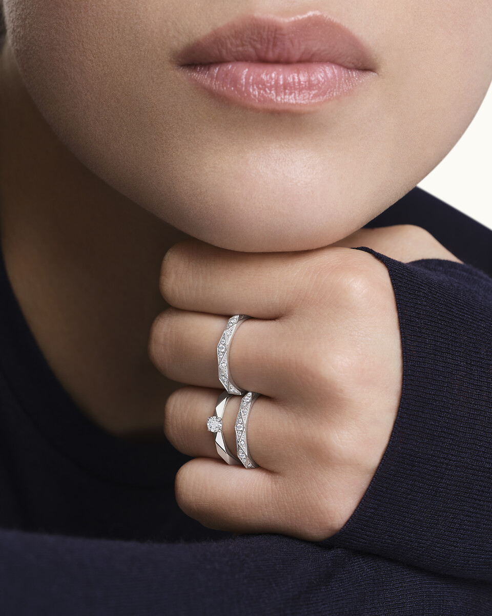 ファセット リング ミディアム フルパヴェ | ブライダル | | ブシュロン