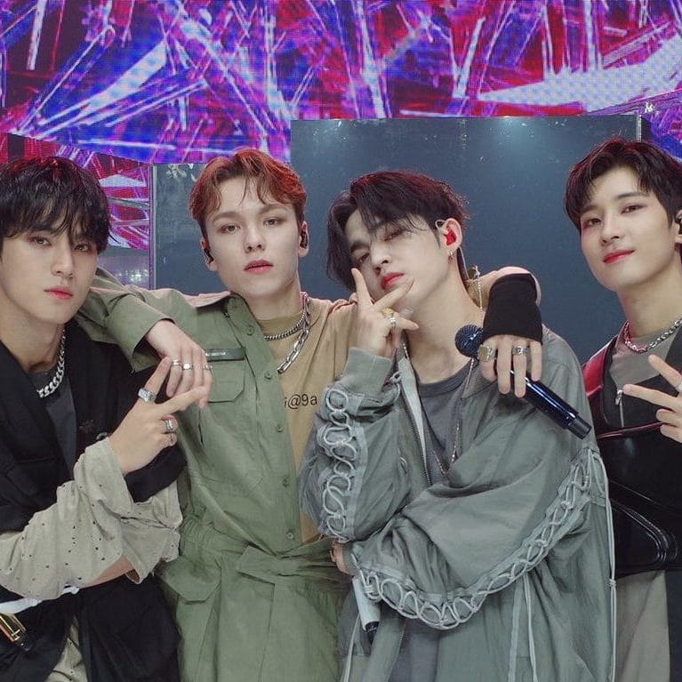 SEVENTEEN Twitter更新 ユニット別の集合写真を公開 - DANMEE ダンミ