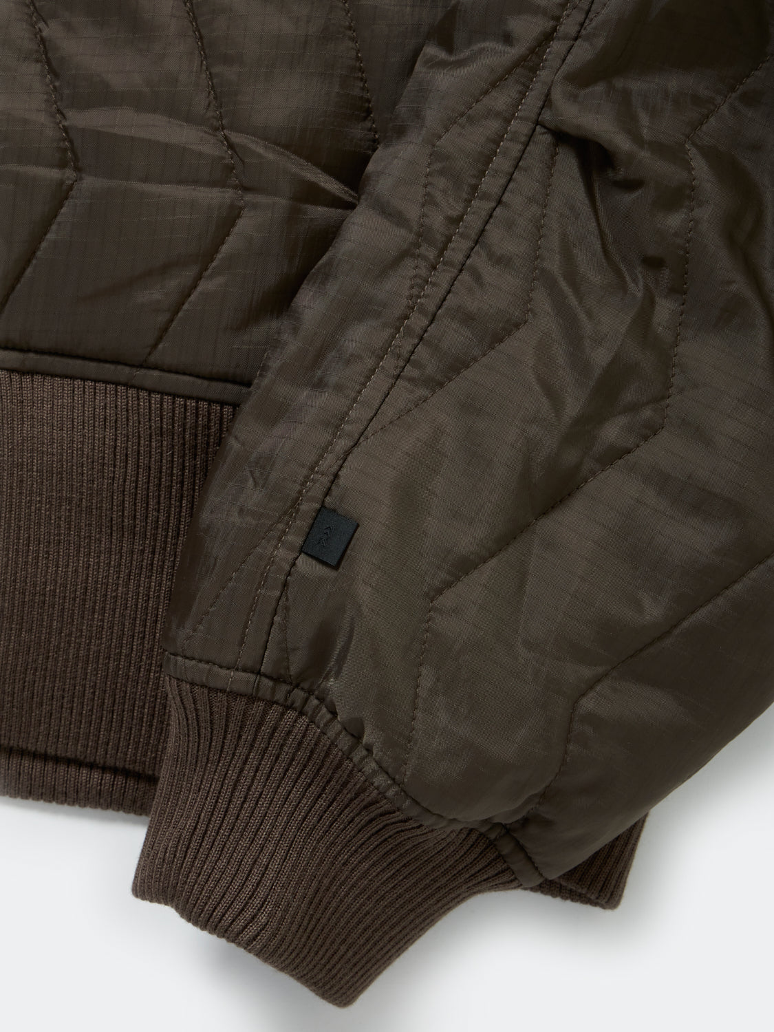 W's TECH ARMY QULTING HIGH NECK JACKET – DAIWA PIER39