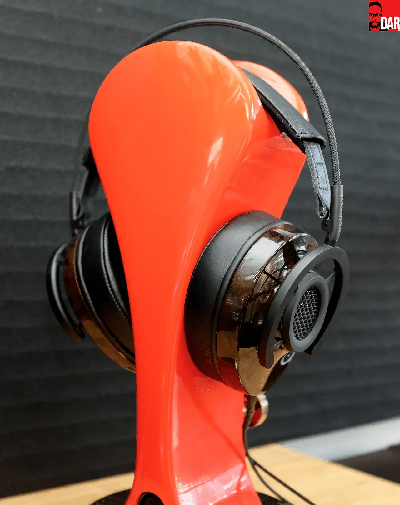AudioQuest NightHawk headphones review (TONEAudio) | Darko.Audio