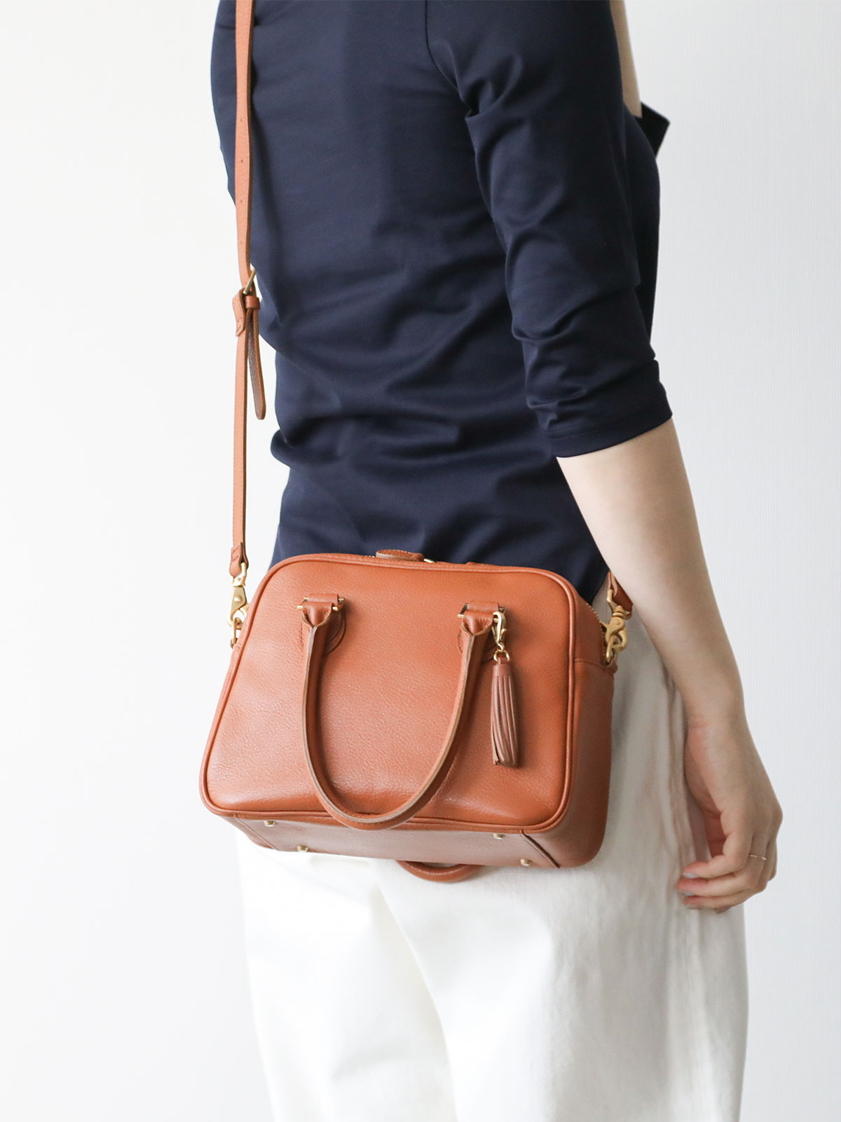 レザーミニボストンバッグ/キャメル | Factelier (ファクトリエ)