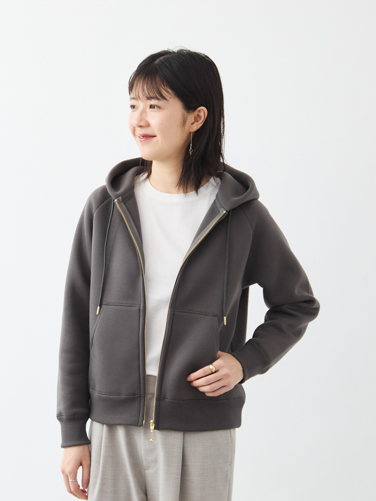 エアリーパーカー/グレー | Factelier (ファクトリエ)