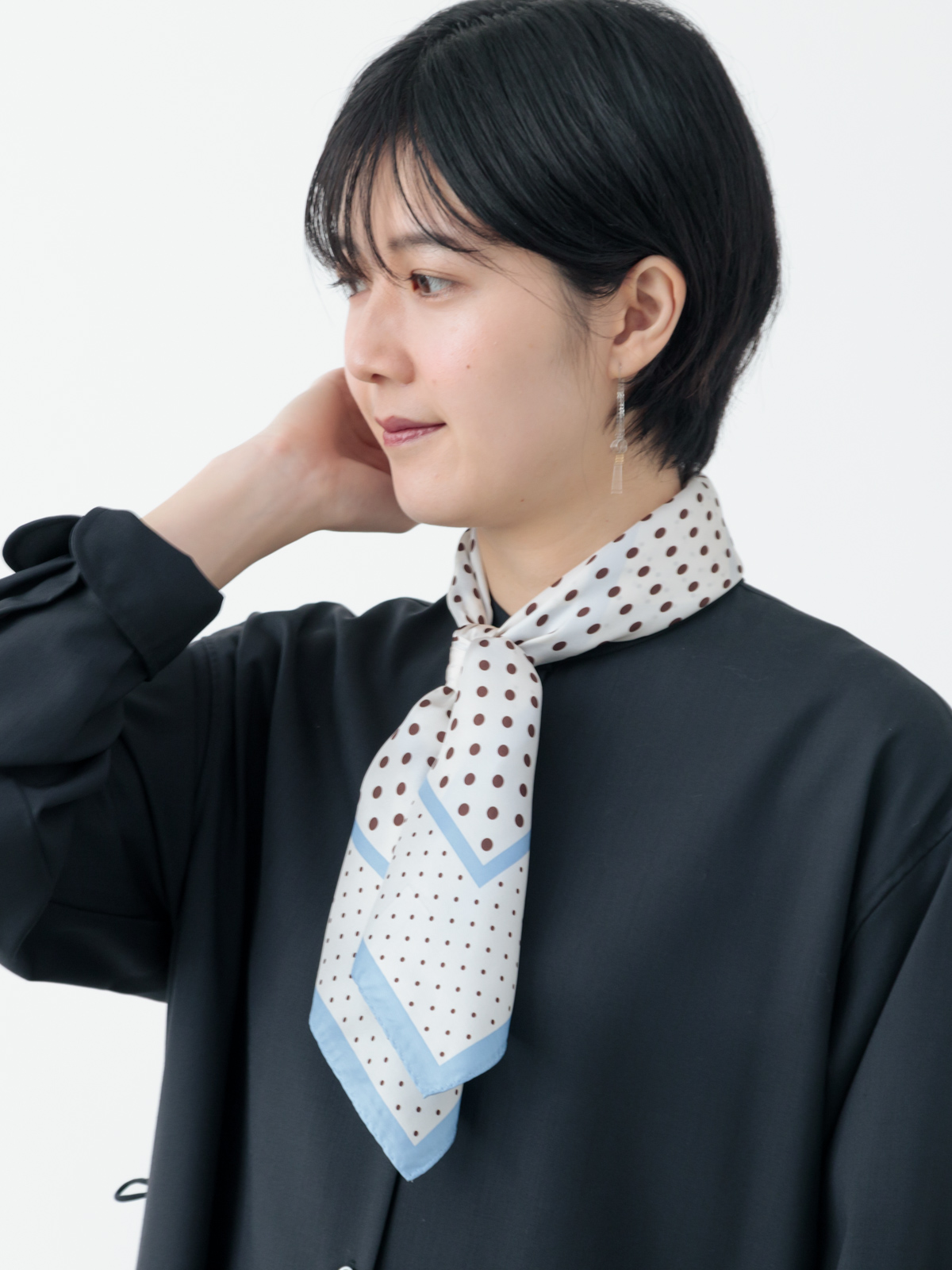 スカーフ/ラインボーダードット(65×65)/オフホワイト | Factelier