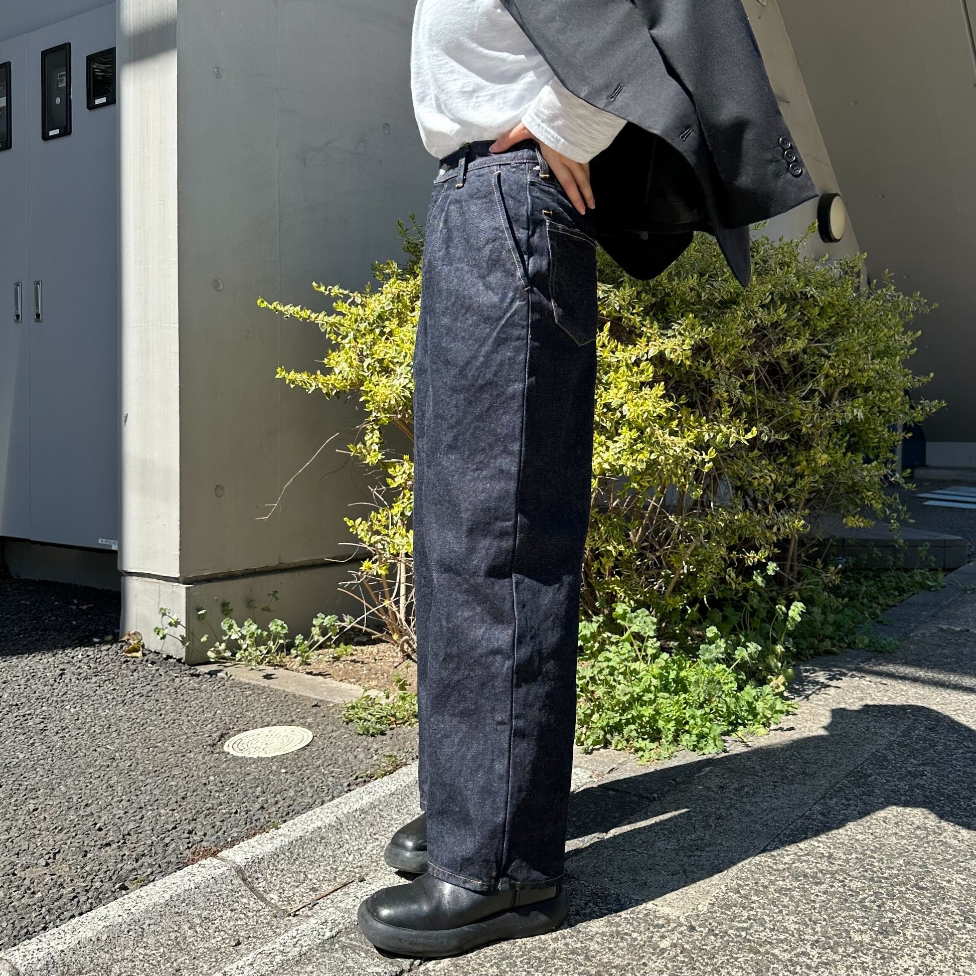 ワイドタックデニムパンツ 72983 DEEPBLUE – DEEP BLUE