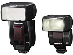 オリンパス、ワイヤレス発光対応の新ストロボなど
