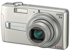 富士フイルム、エントリー向けの「FinePix J」シリーズ2機種