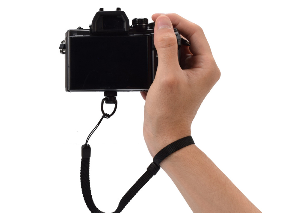 ストラップの装着などに…1/4インチネジ穴につけられるDリング