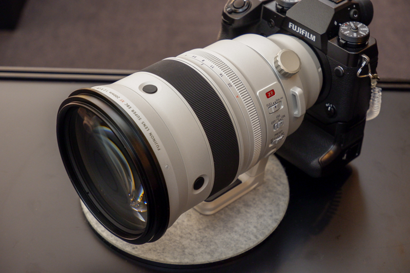 富士フイルム新レンズ「8-16mmF2.8」「200mmF2」続報 - デジカメ Watch