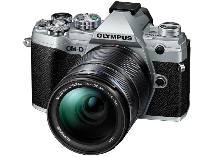 オリンパス、上位機の撮影性能を受け継ぐ「OM-D E-M5 Mark III