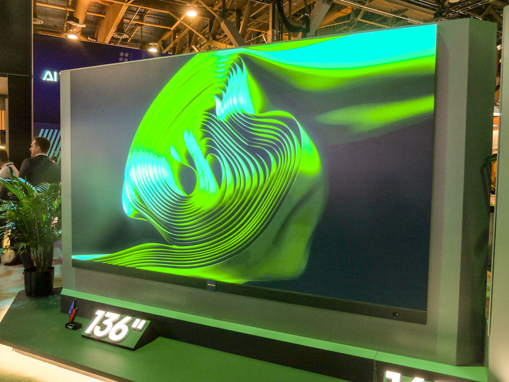 テレビの大画面化、どこまで 163インチ、CESで登場 100インチ、日本も