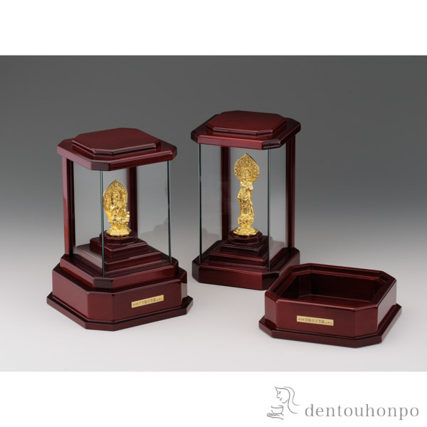 送料無料】 純金製 お守り御本尊 釈迦如来 ガラスケース 飾り台付