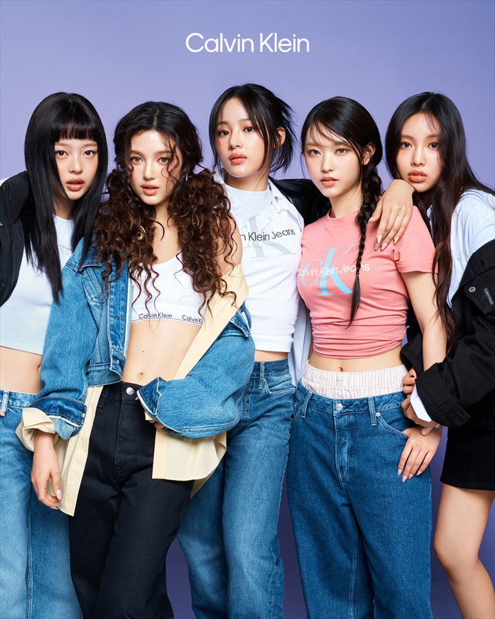 Calvin Klein、NewJeansを起用した2024年秋キャンペーンを開始 – DE COLUM