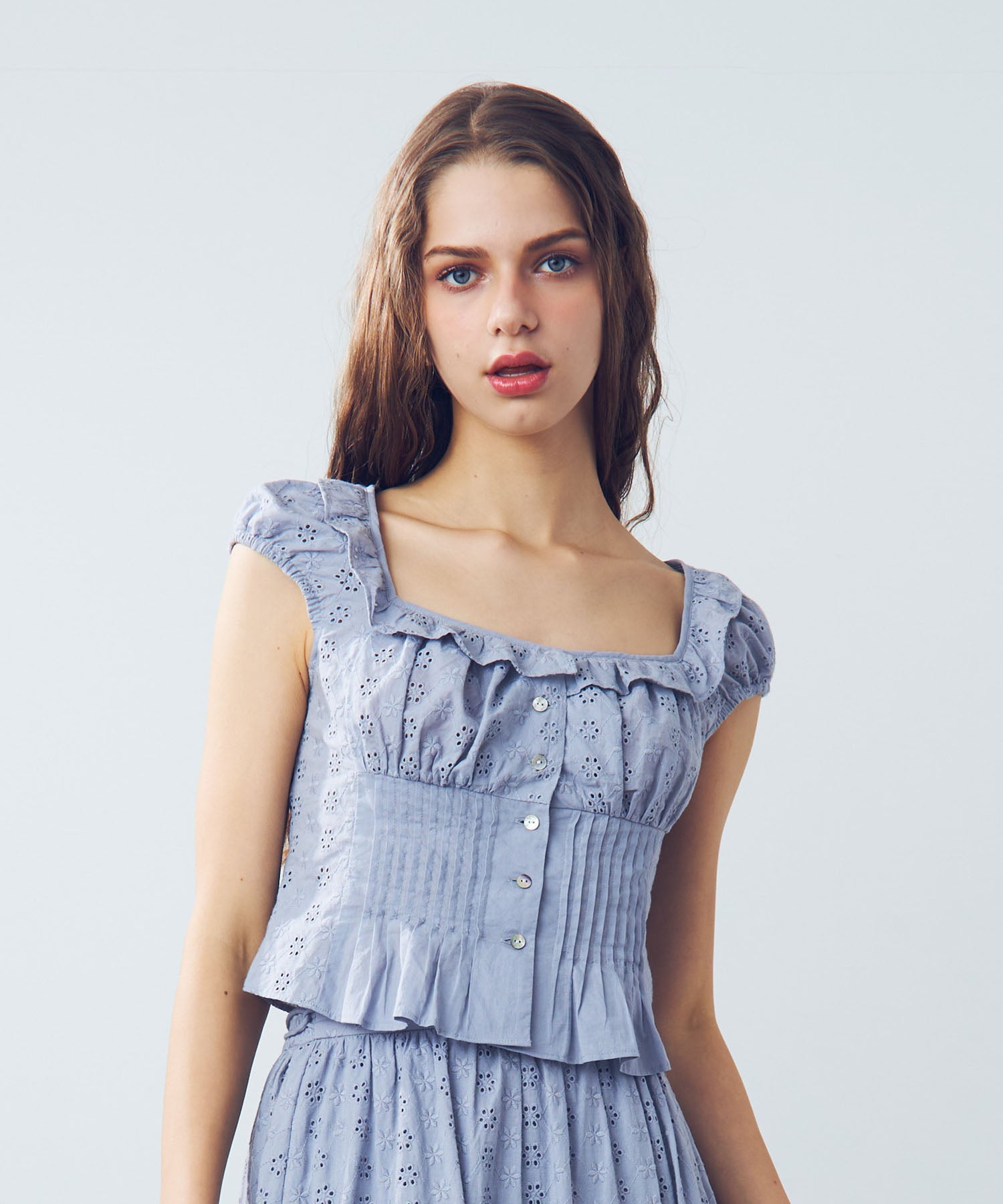 コットンレースフリルブラウス