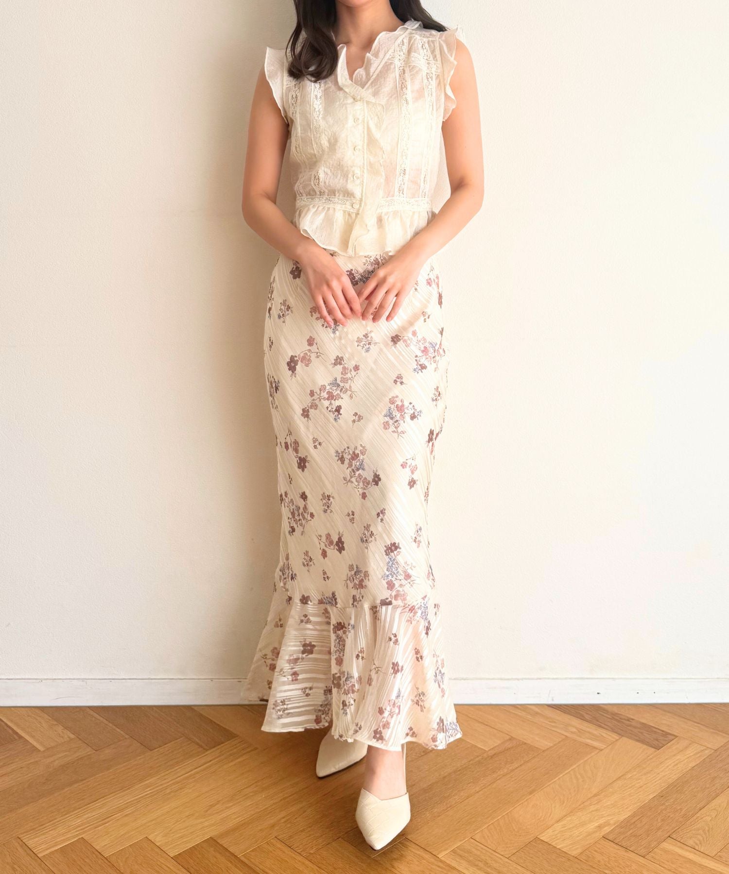 シアーストライプレースブラウス