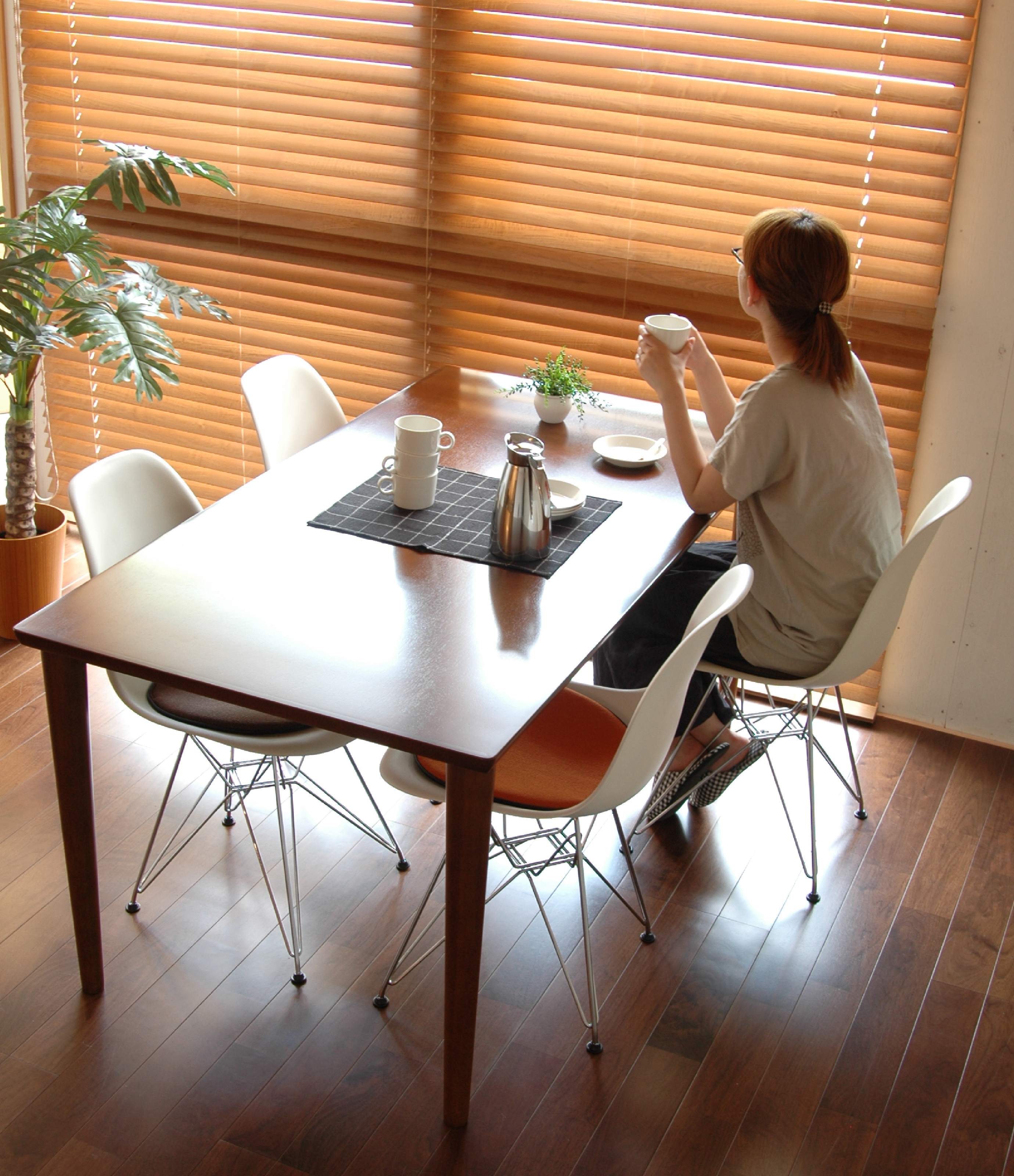 カリモク60+ ダイニングテーブル1500 ウォールナット［D36544MW