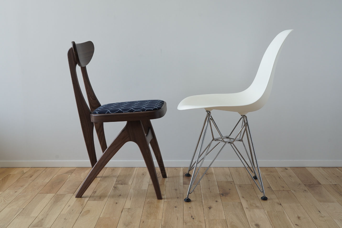 マルニ60 デルタチェア ウォルナット ファブリック M-06（ミナ