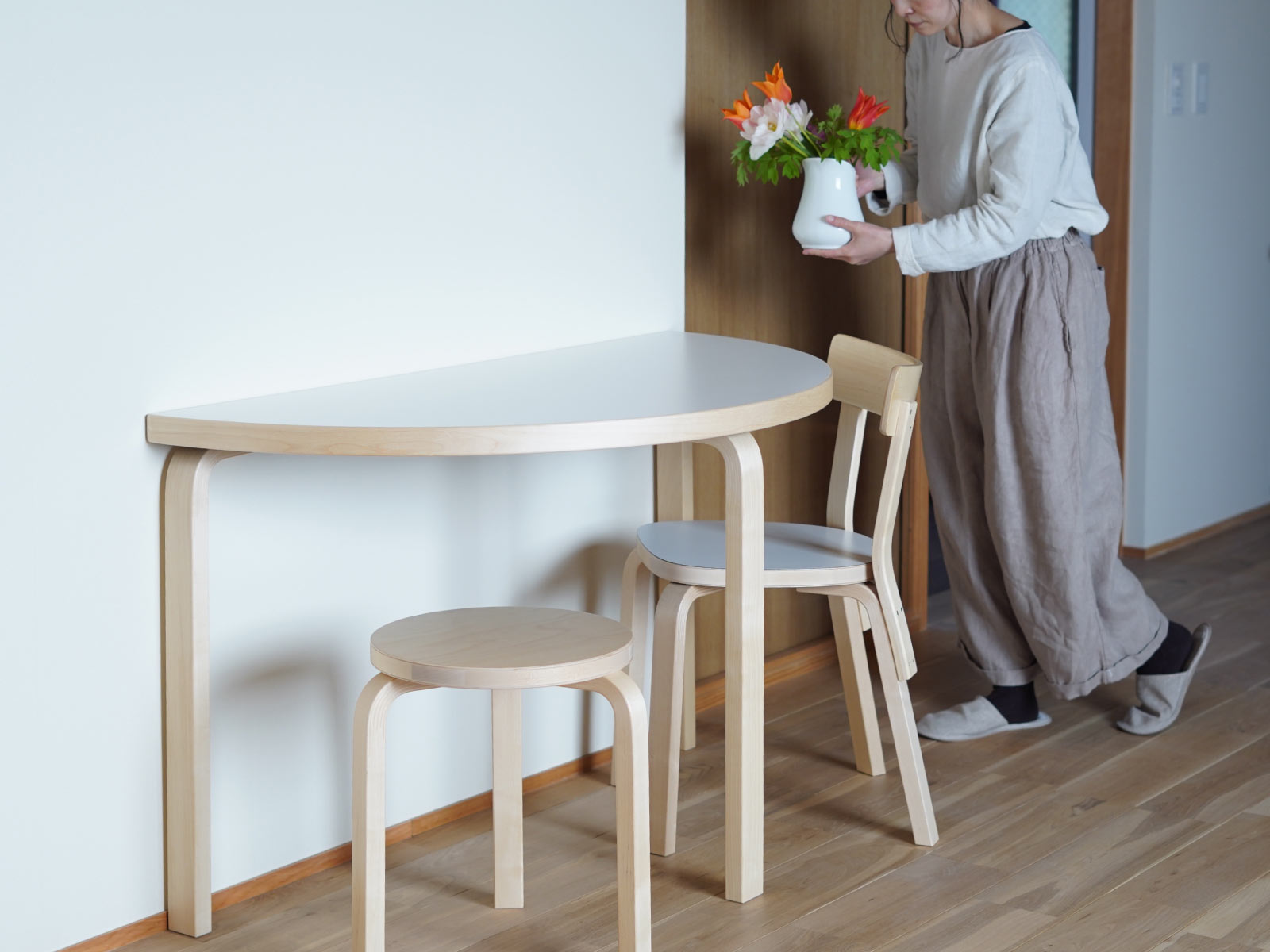 artek (アルテック) テーブル 95 W120×D60×H72cm 半円形 / ホワイト