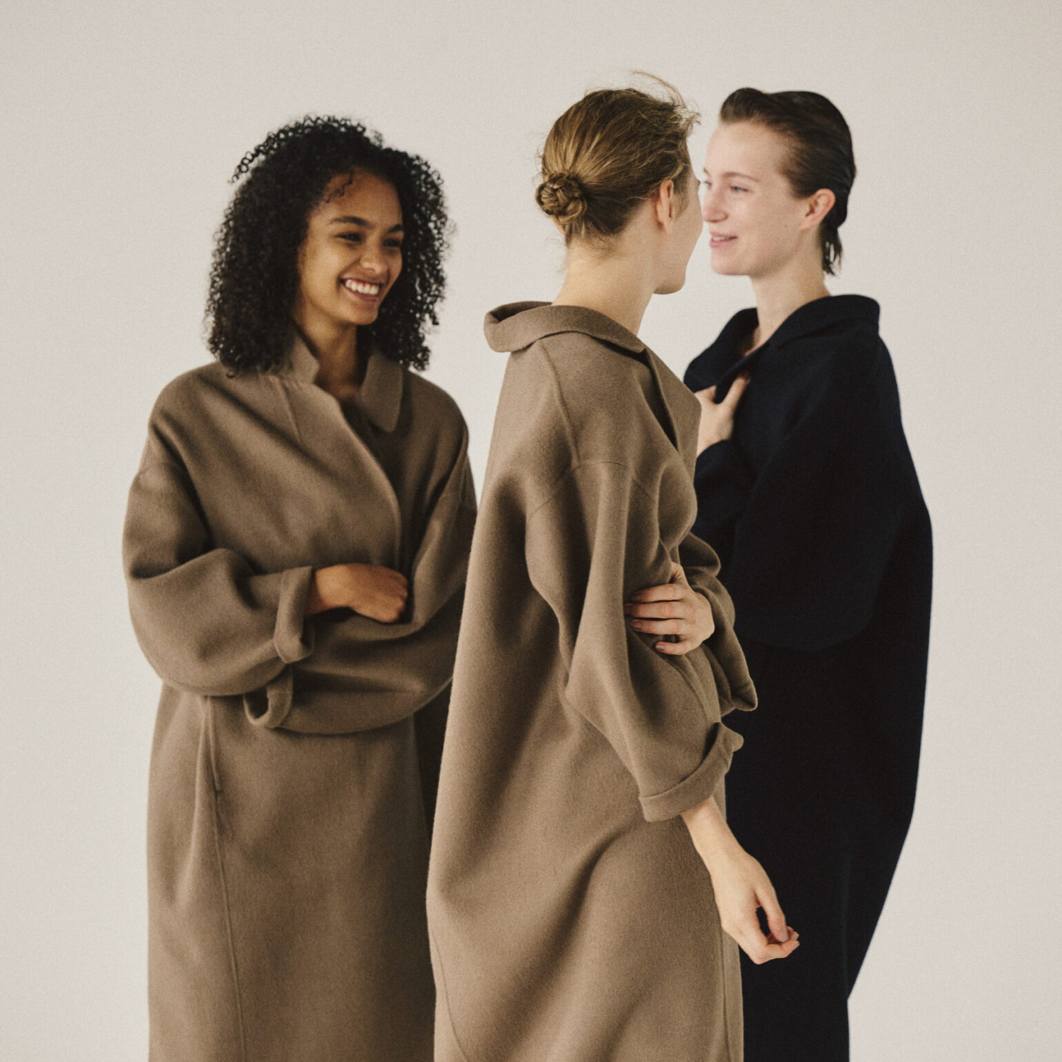 Deuxieme Classe | ドゥーズィエム クラス オフィシャルサイト