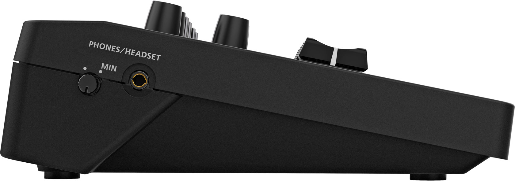 最大4台のスマホとiPadで配信可能｜Roland、AeroCaster「VRC-01」を