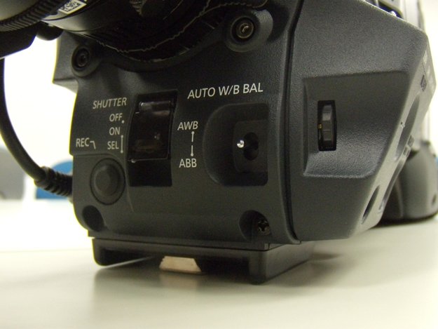 ファイルベース収録カメラ最新案内]Vol.08 パナソニック：AG-HPX305